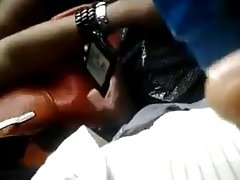 Y quieres una compañera en el porno?