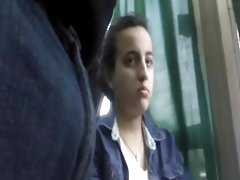 Un bonito ramo hace agradable muchacho