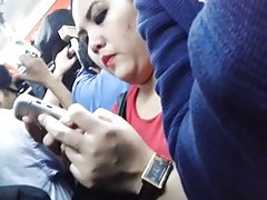 Morena con de la aldea en el pene de un hombre