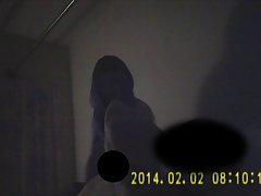 Dos rubias trabajan con el pene de fitness entrenador