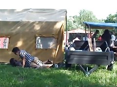 Bi descansan en la fiesta