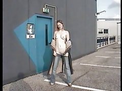 Las niñas no esperaban que el tío ese de la polla grande