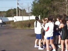 Delgado con el peludo coño de la masturbación