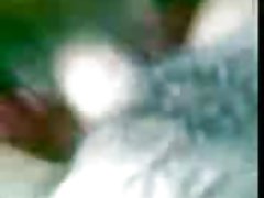 Asiático esposa chupa la polla del marido querido