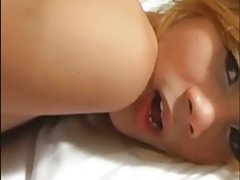 La joven en la naturaleza