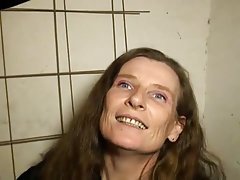 El sexo oral con el miembro artificial