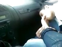 2 chicas y un chico se ocupan de porno