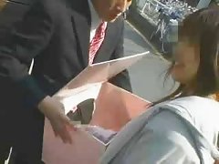 El muchacho de la entrega no se ha desconcertado y